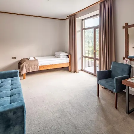 Osonnya Karpaty Medical & Hotel Skhidnytsia